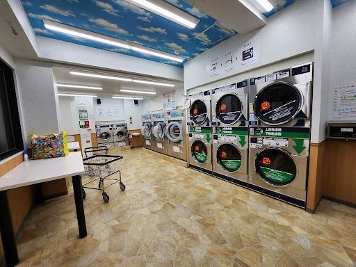 大型コインランドリー マンマチャオ秋葉原店