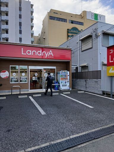 LandryA八日町店